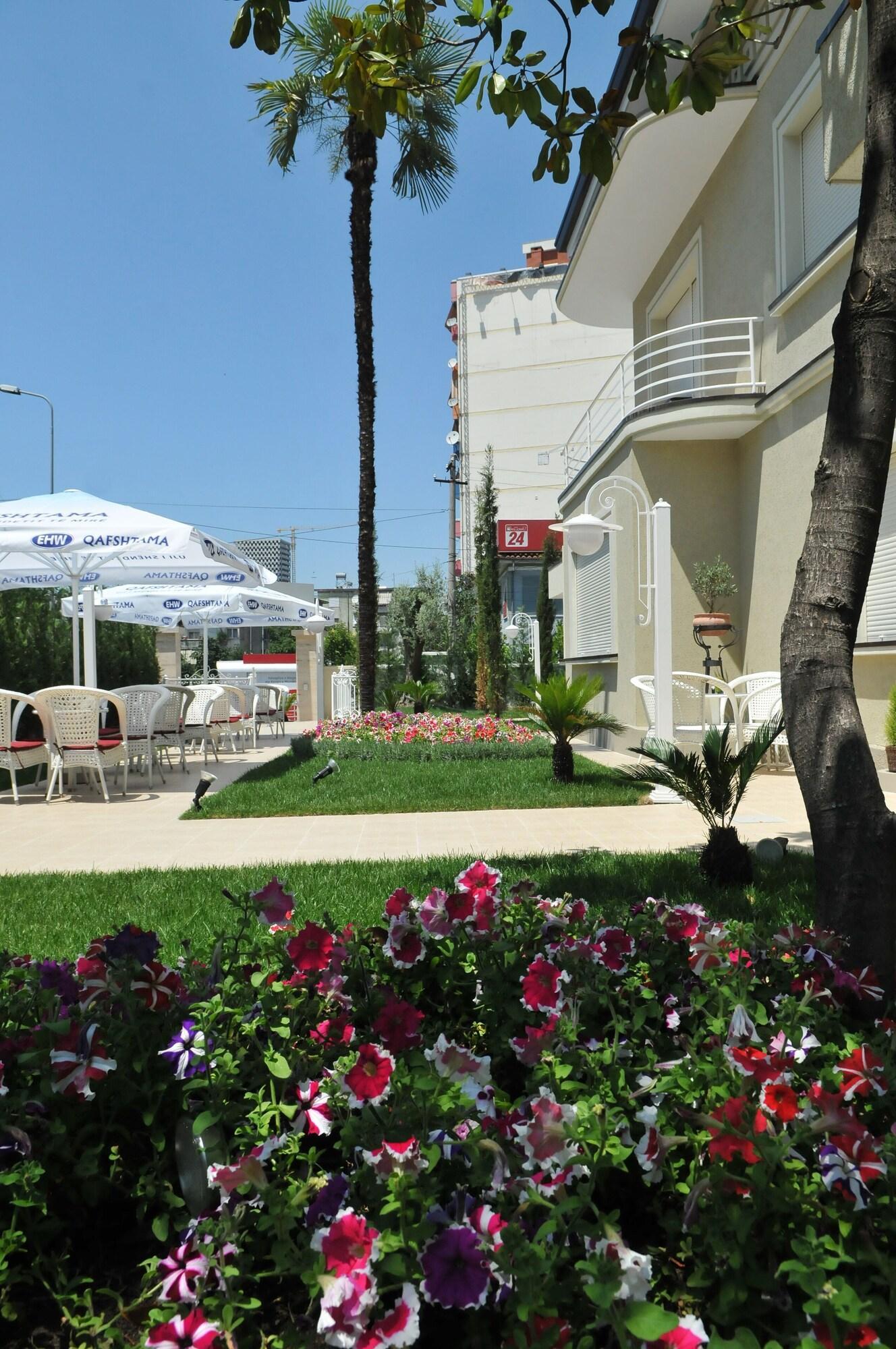 Hotel Sokrat Tirana Zewnętrze zdjęcie