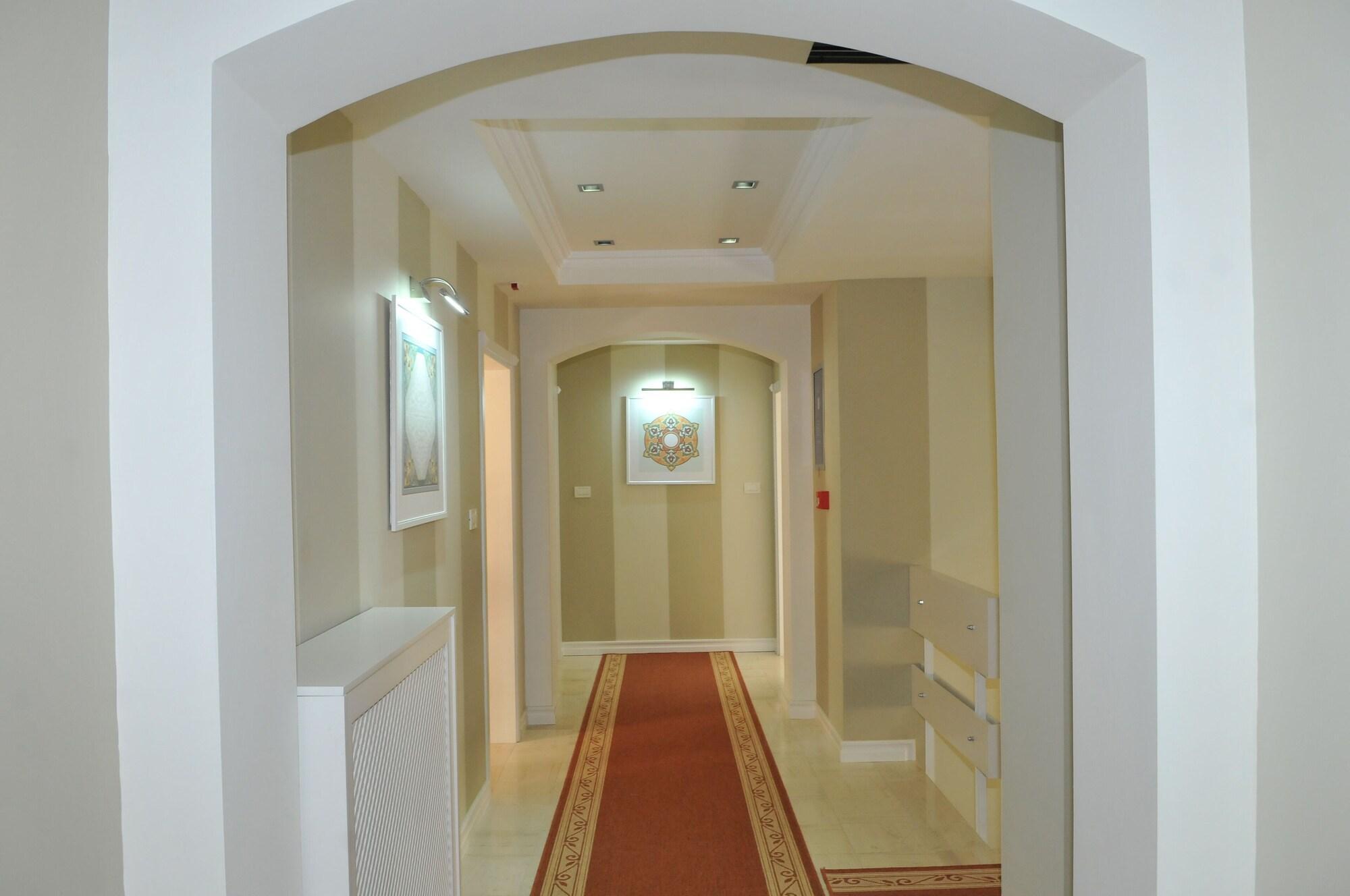 Hotel Sokrat Tirana Zewnętrze zdjęcie
