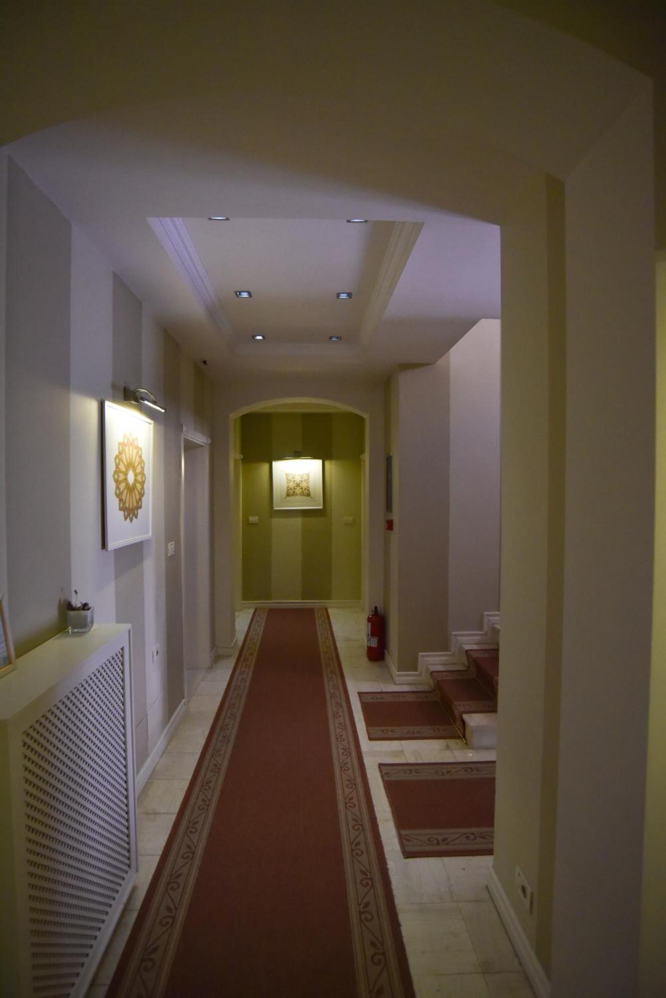 Hotel Sokrat Tirana Zewnętrze zdjęcie