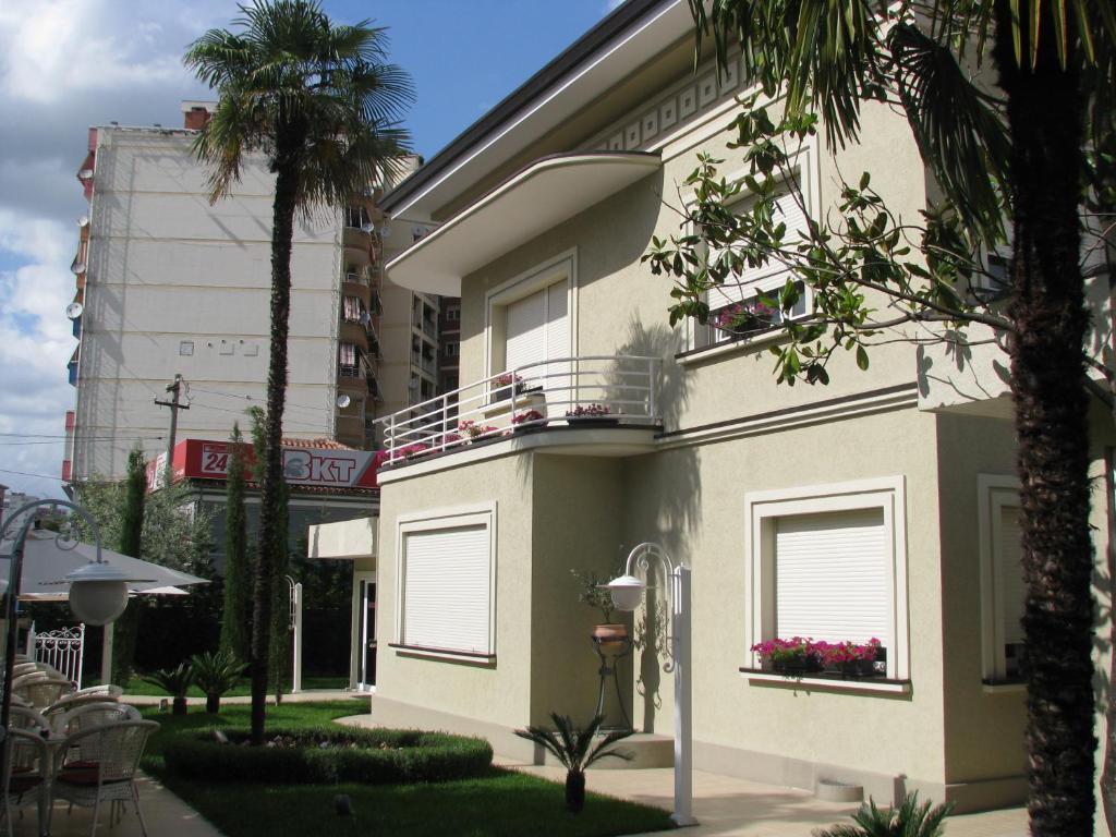 Hotel Sokrat Tirana Zewnętrze zdjęcie